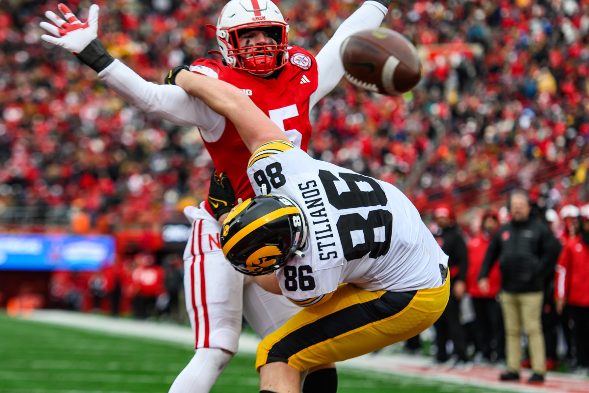 13_John Bullock_FB vs Iowa 1124